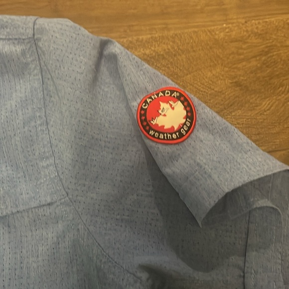 Men’s Canada Weather Gear Blue Button Down Short Sleeve Shirt, Size Small - Picture 3 of 7